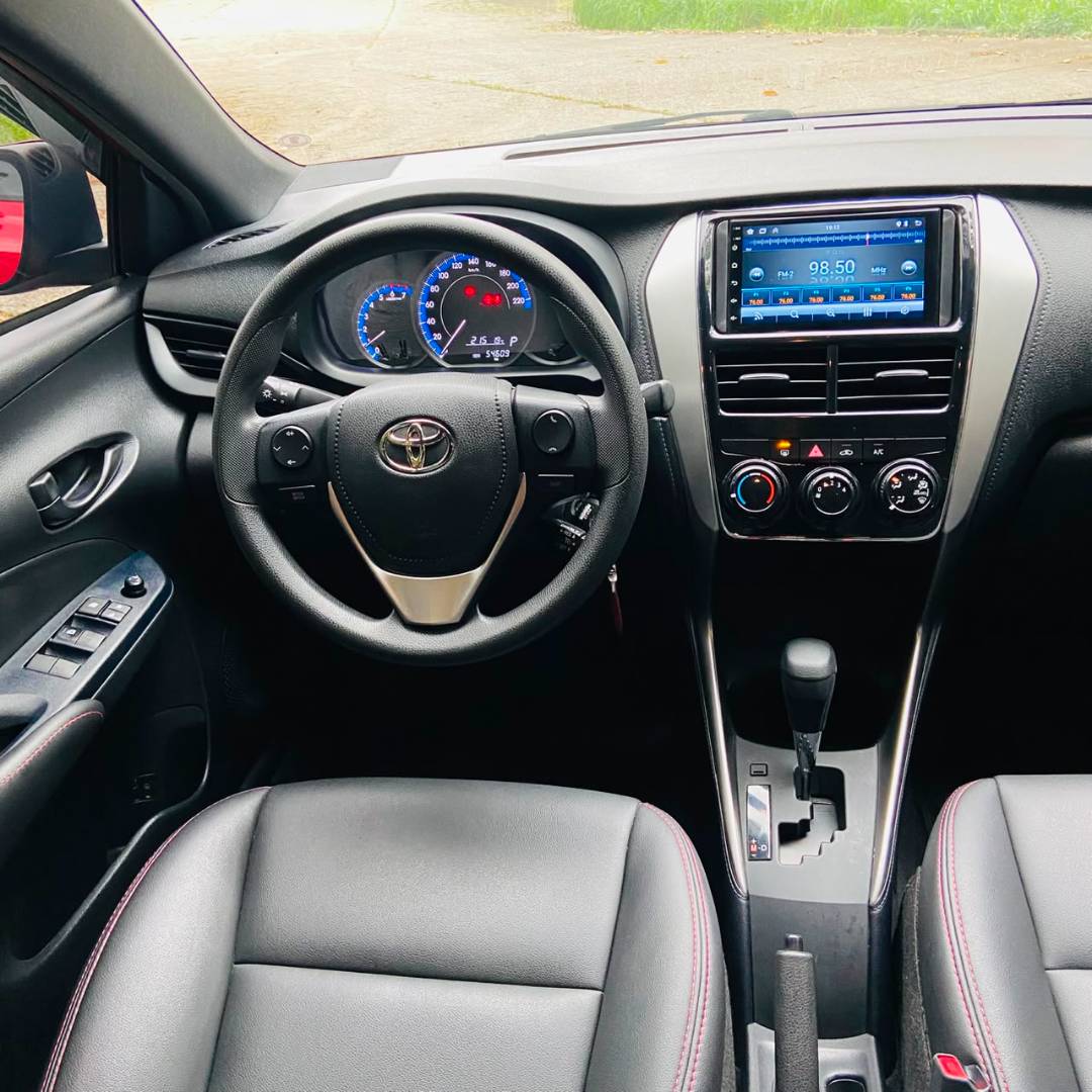 TOYOTA YARIS