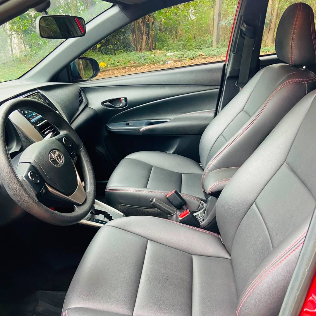 TOYOTA YARIS