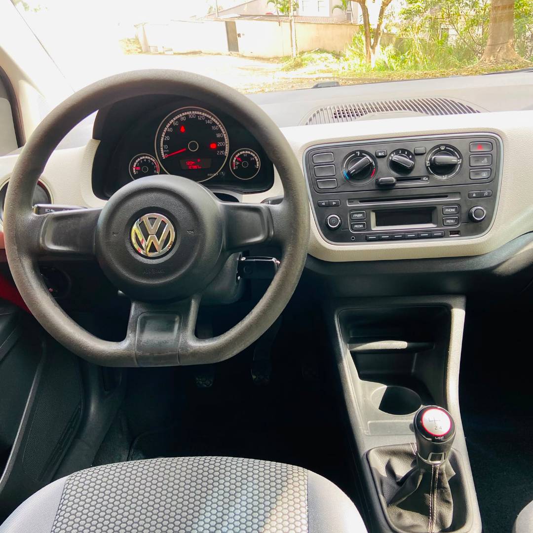 VOLKSWAGEN UP