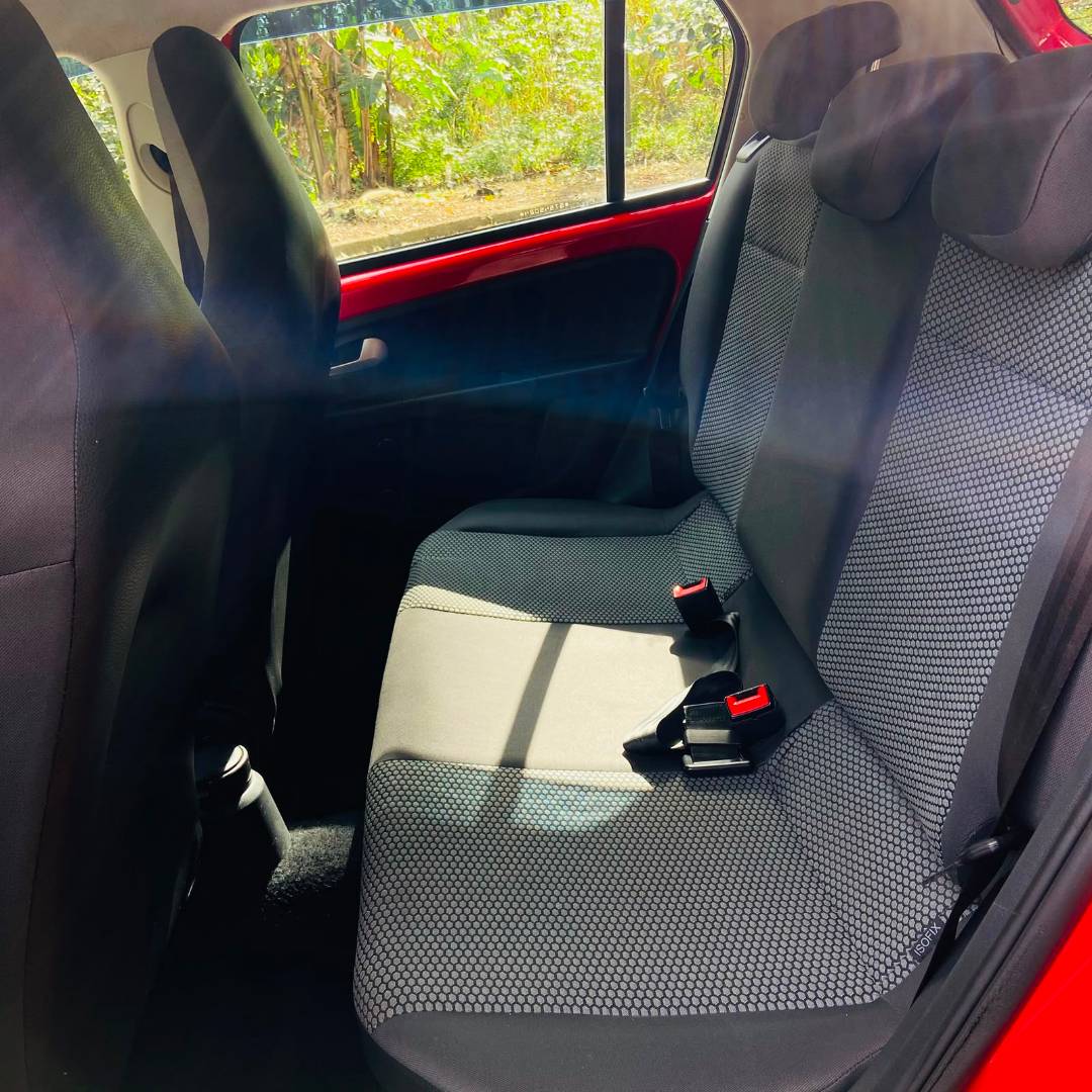 VOLKSWAGEN UP