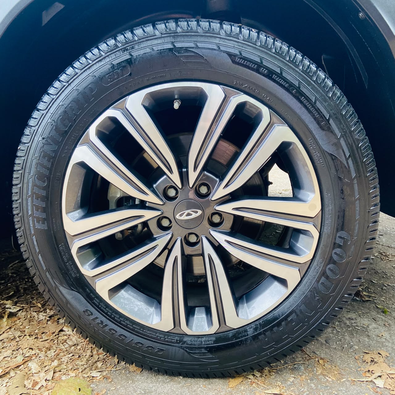 CHERY TIGGO 8