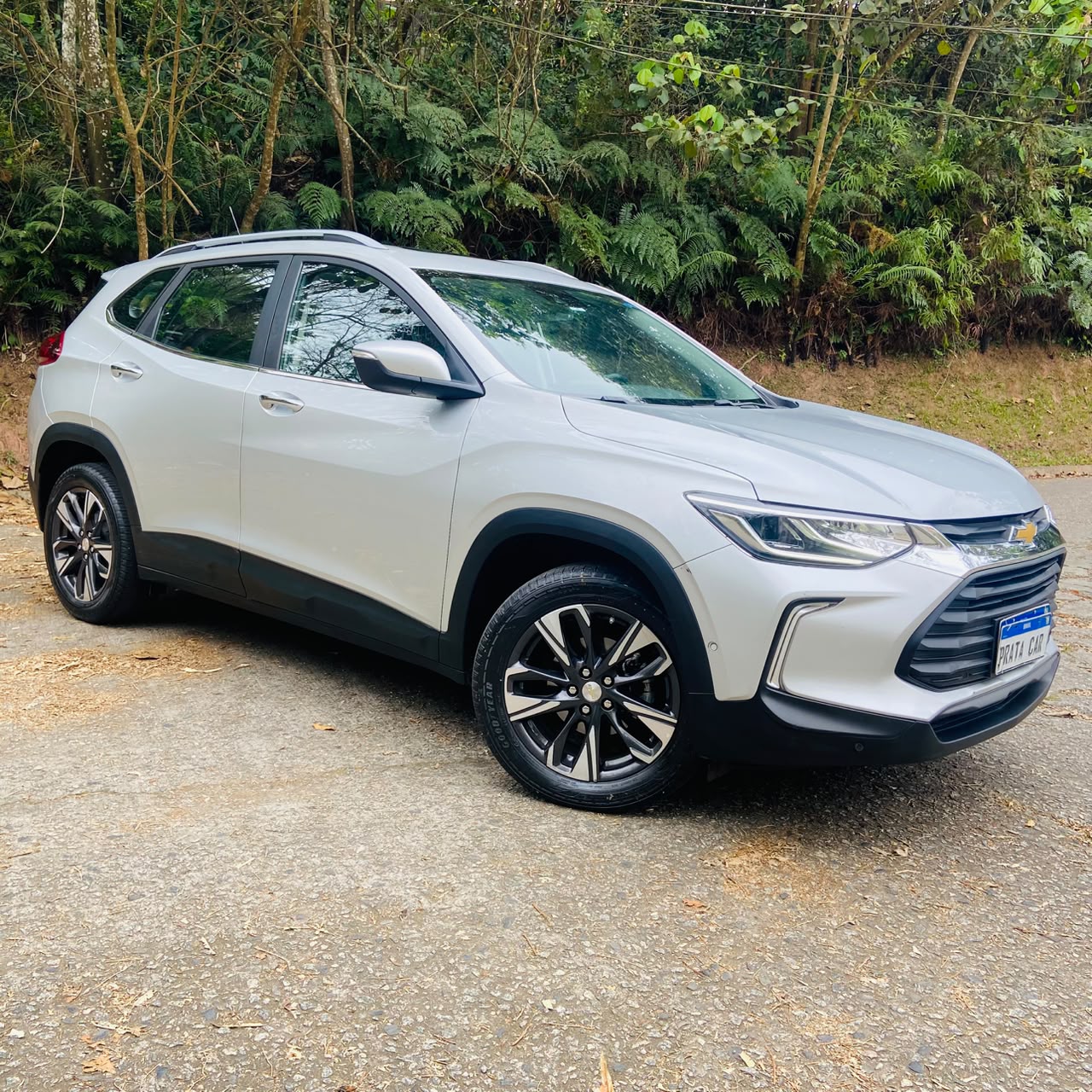 CHEVROLET TRACKER