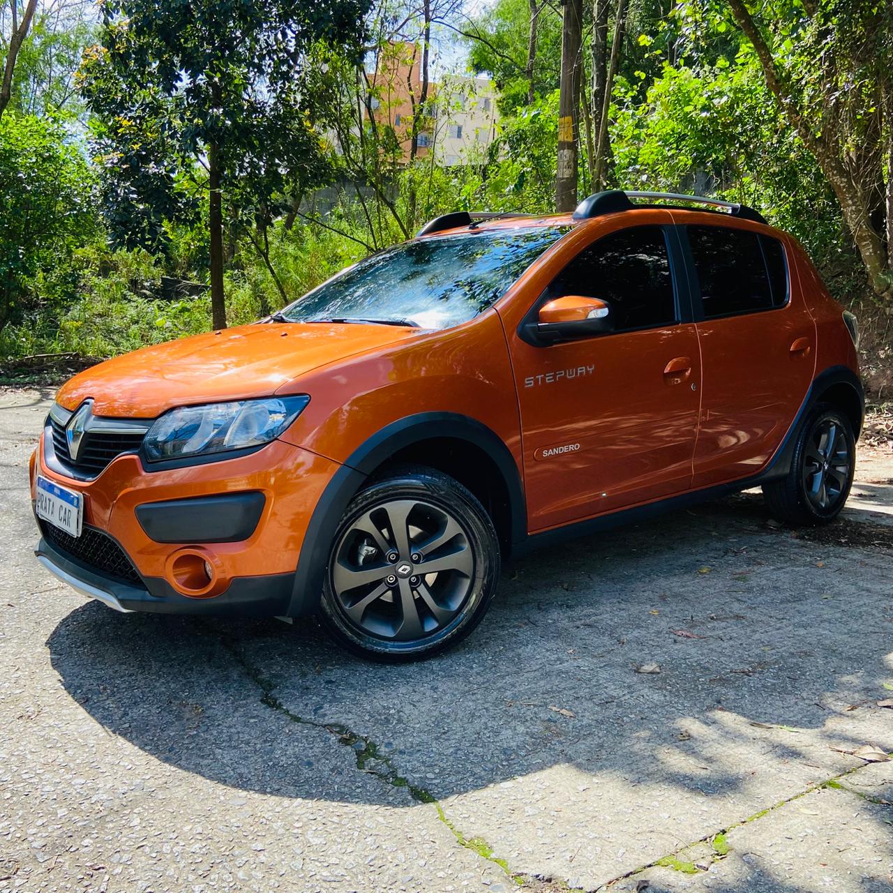 RENAULT SANDERO