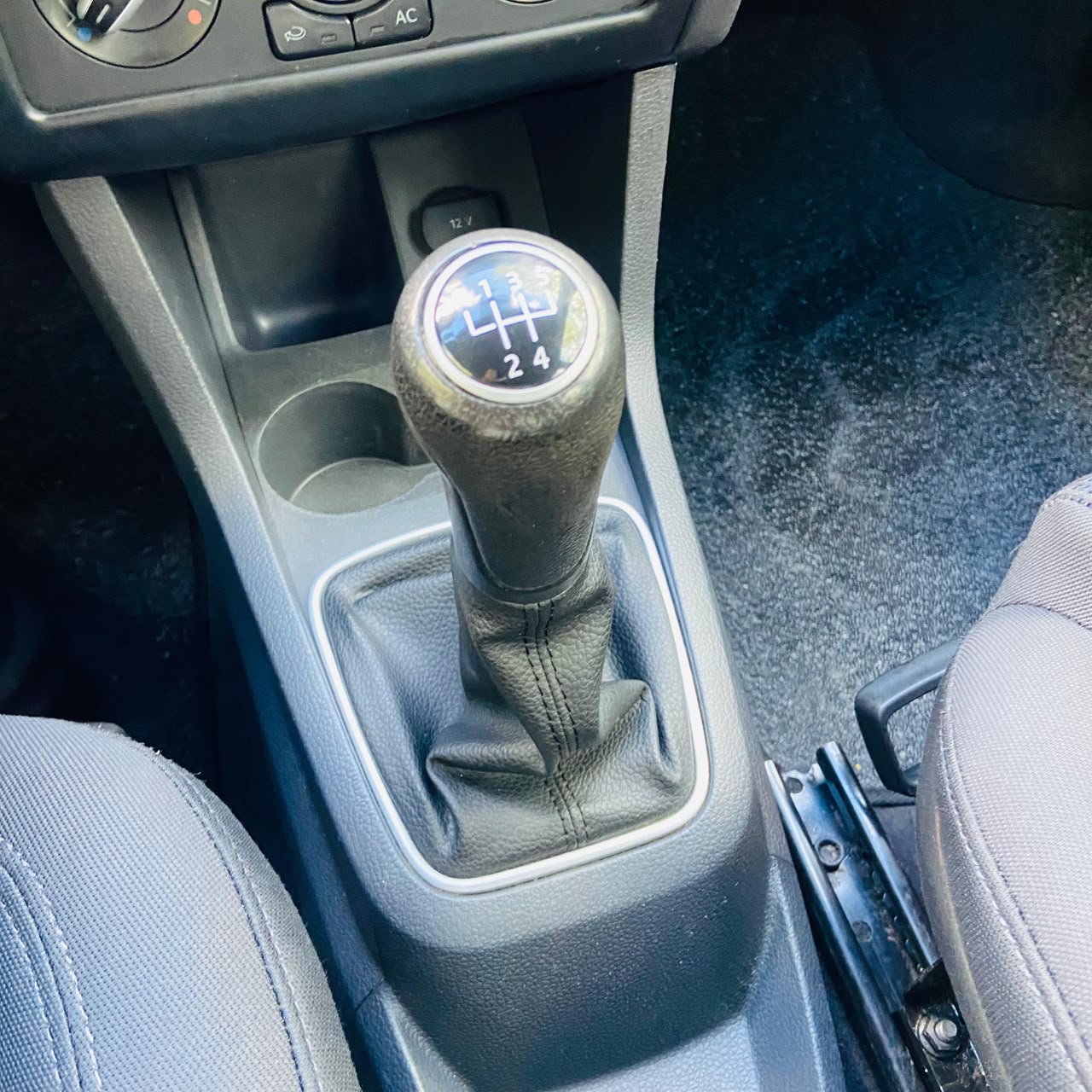 VOLKSWAGEN FOX