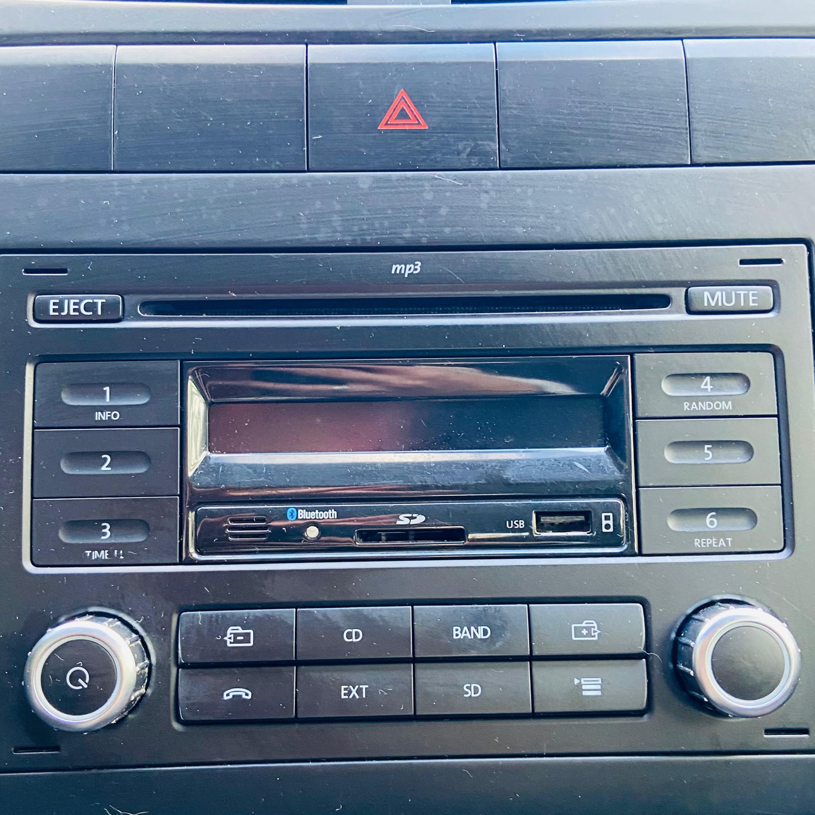 VOLKSWAGEN FOX