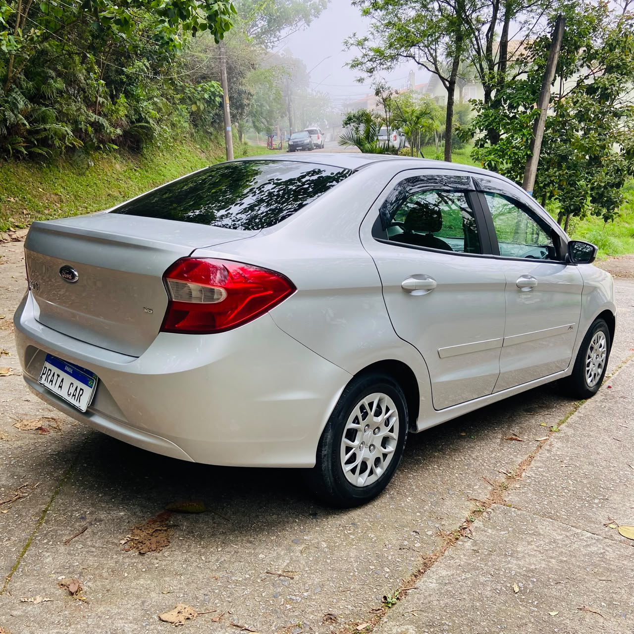FORD KA