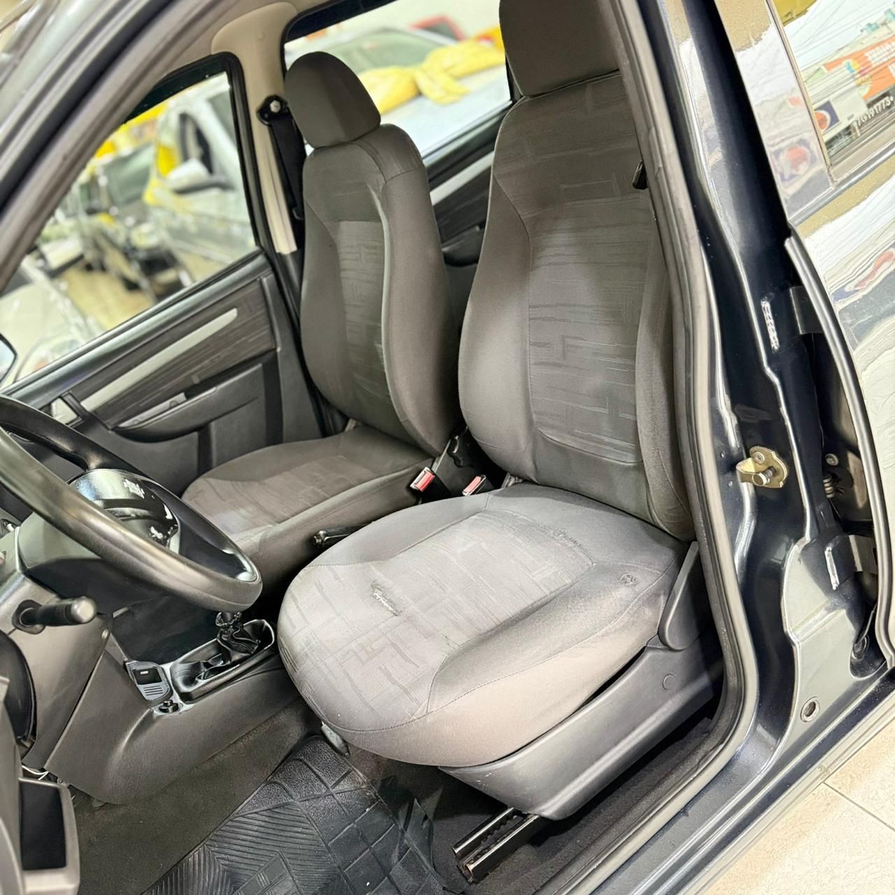 CHEVROLET PRISMA