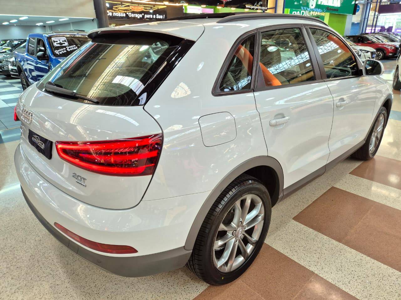 AUDI Q3