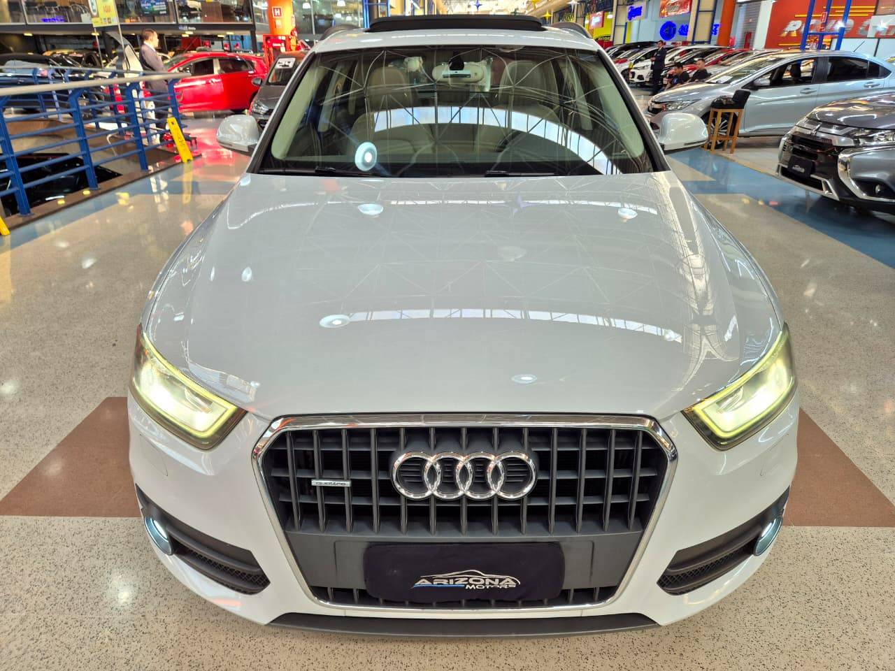 AUDI Q3