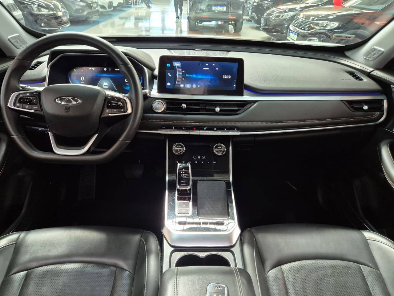 CHERY TIGGO 8
