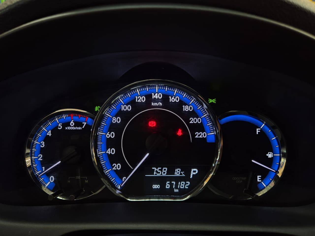 TOYOTA YARIS