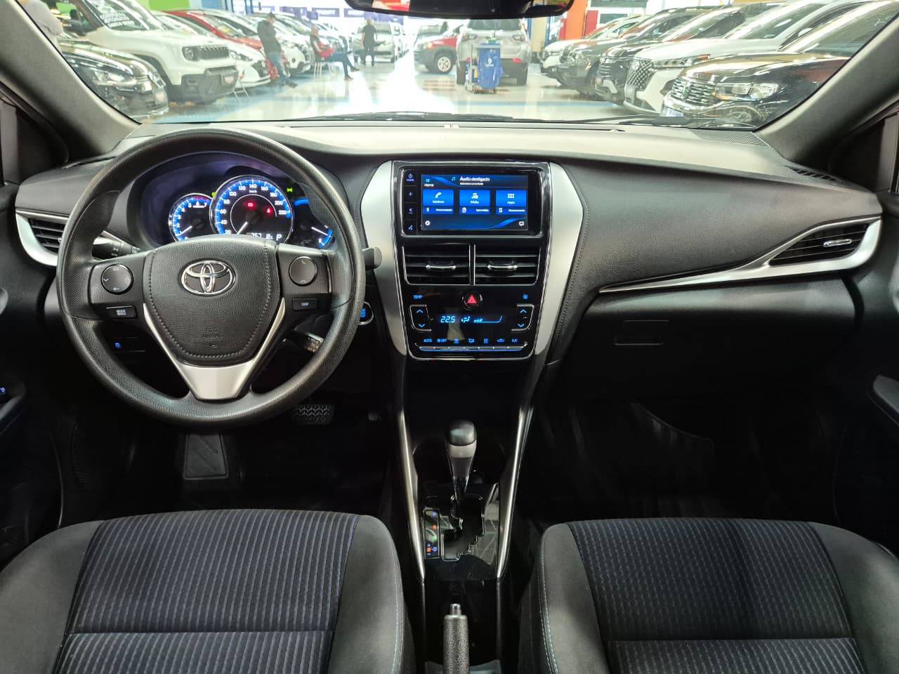 TOYOTA YARIS