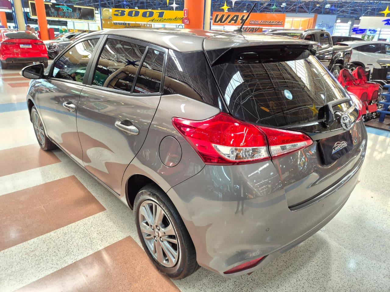 TOYOTA YARIS
