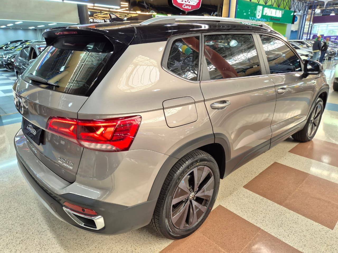 VOLKSWAGEN TAOS