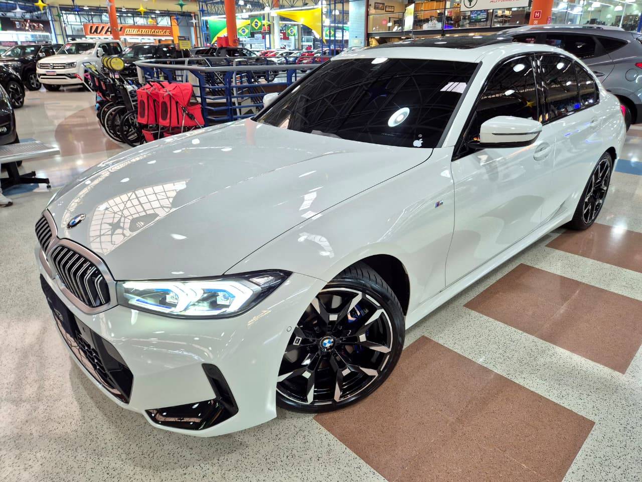 BMW 320i