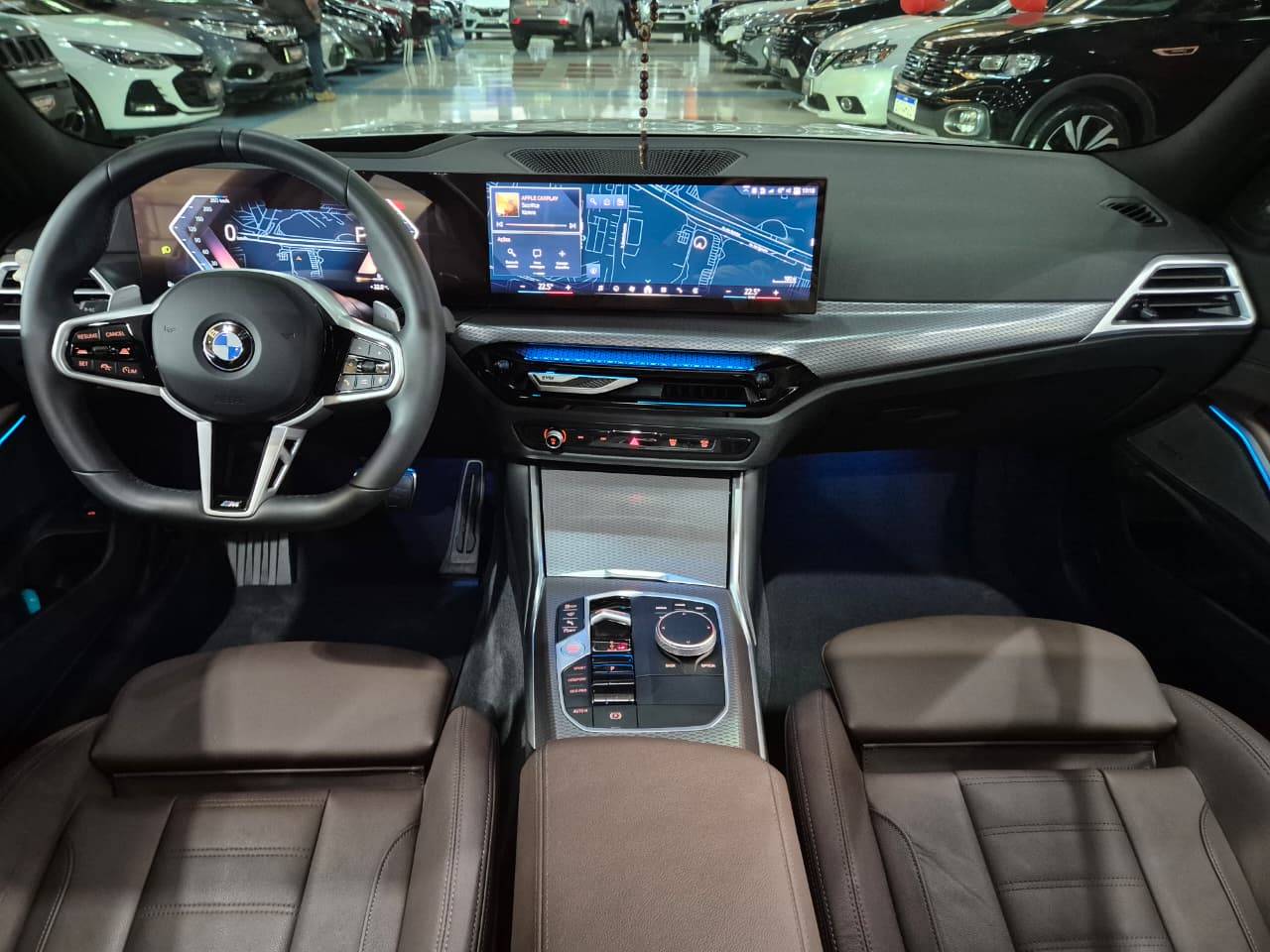 BMW 320i