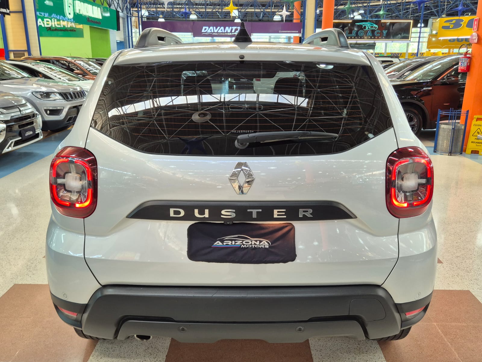 RENAULT DUSTER