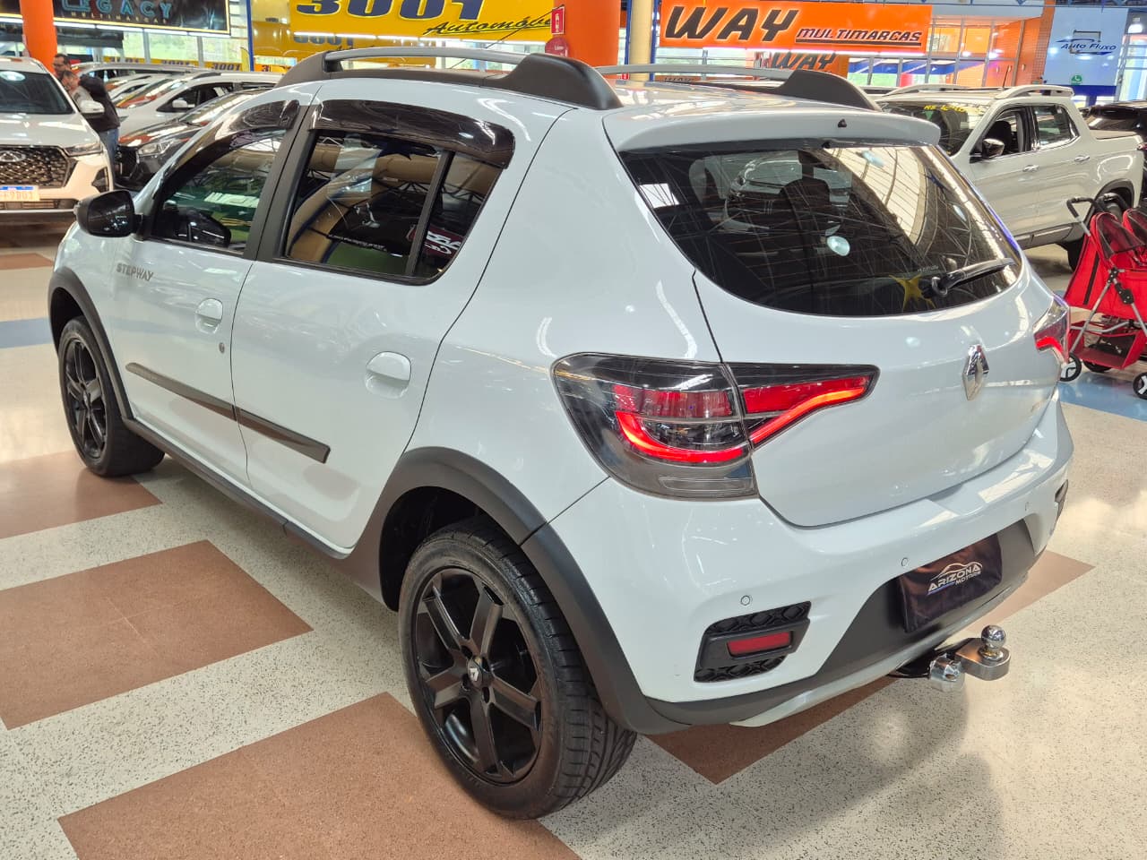 RENAULT SANDERO