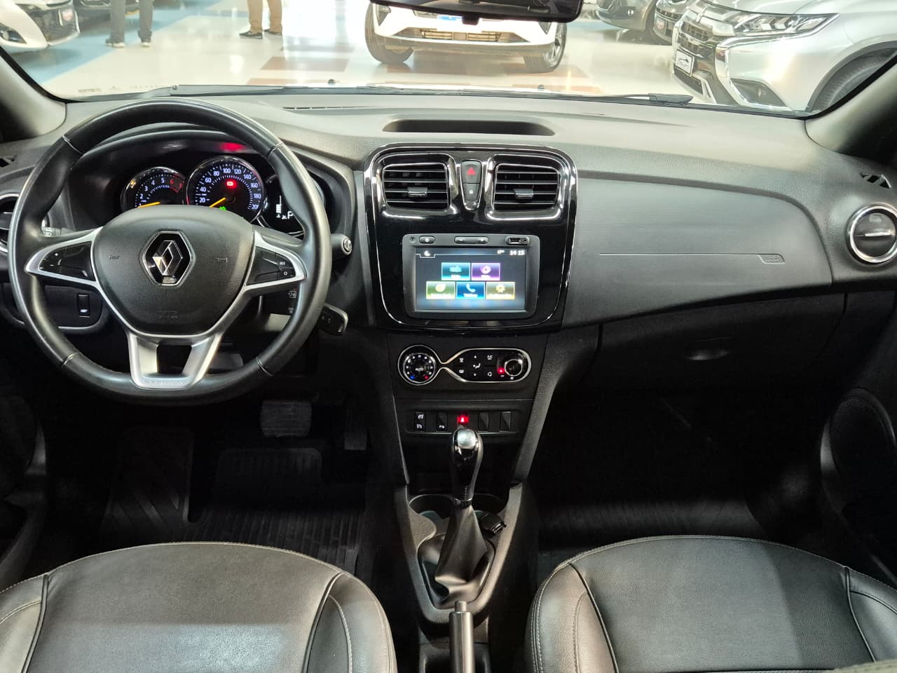 RENAULT SANDERO