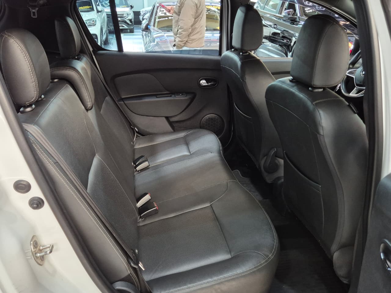 RENAULT SANDERO