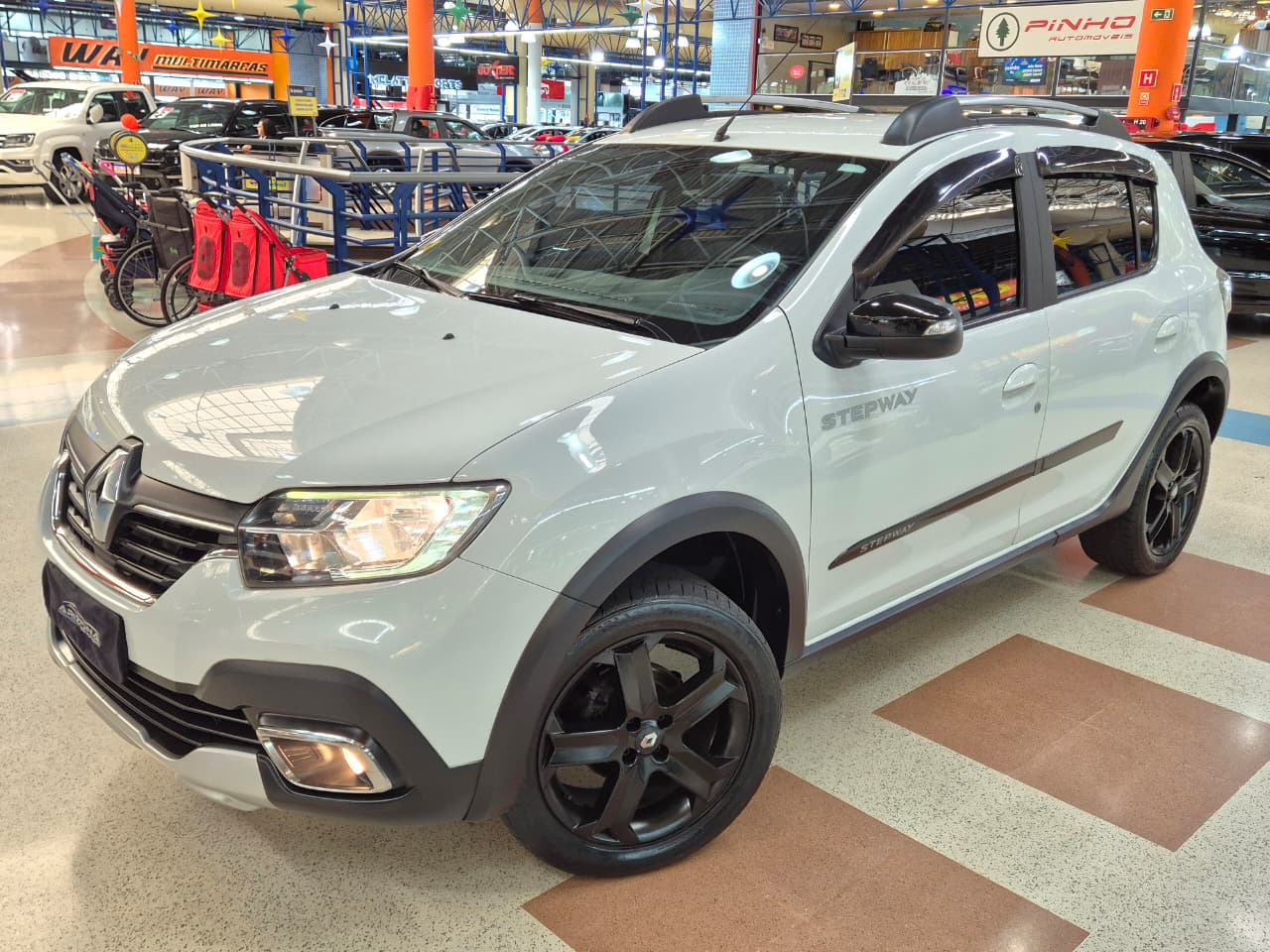 RENAULT SANDERO
