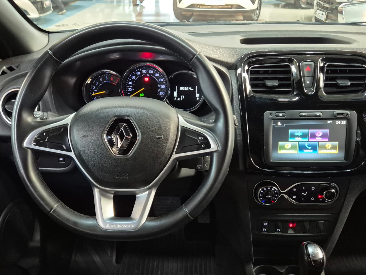 RENAULT SANDERO