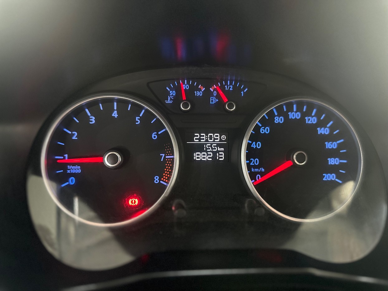 VOYAGE 1.0 MI 8V