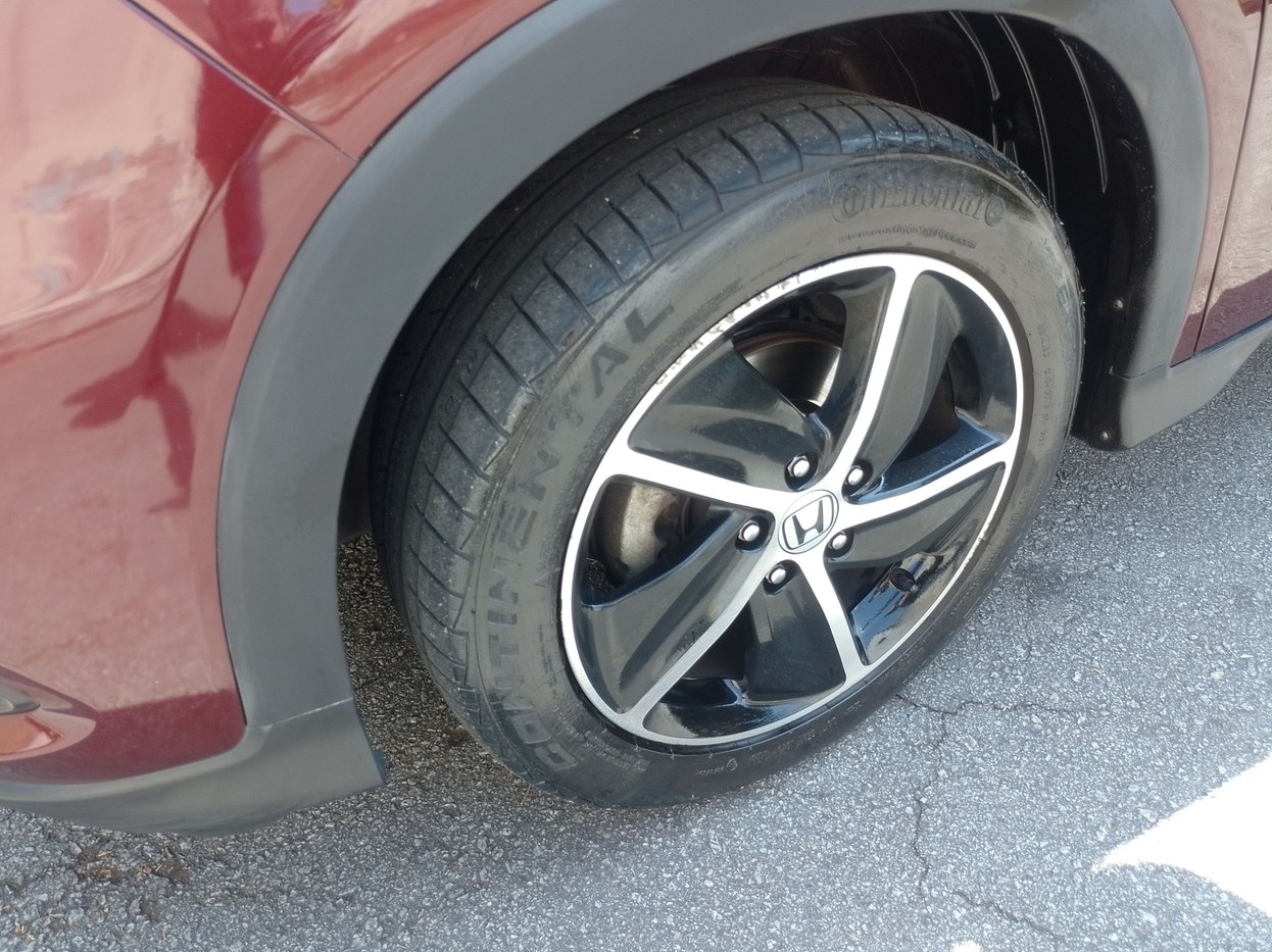 Car Image 12