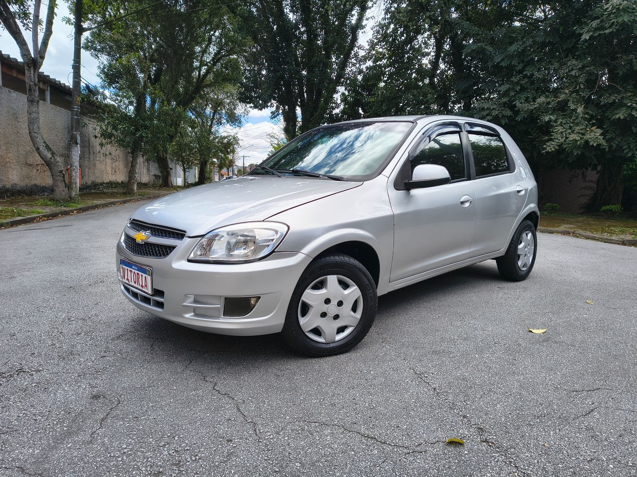 CELTA 1.0 MPFI LT 8V