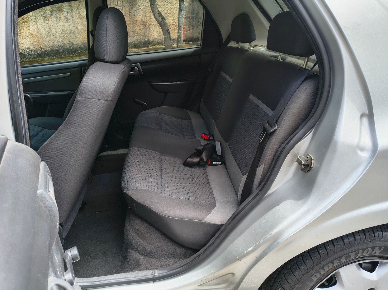 CELTA 1.0 MPFI LT 8V