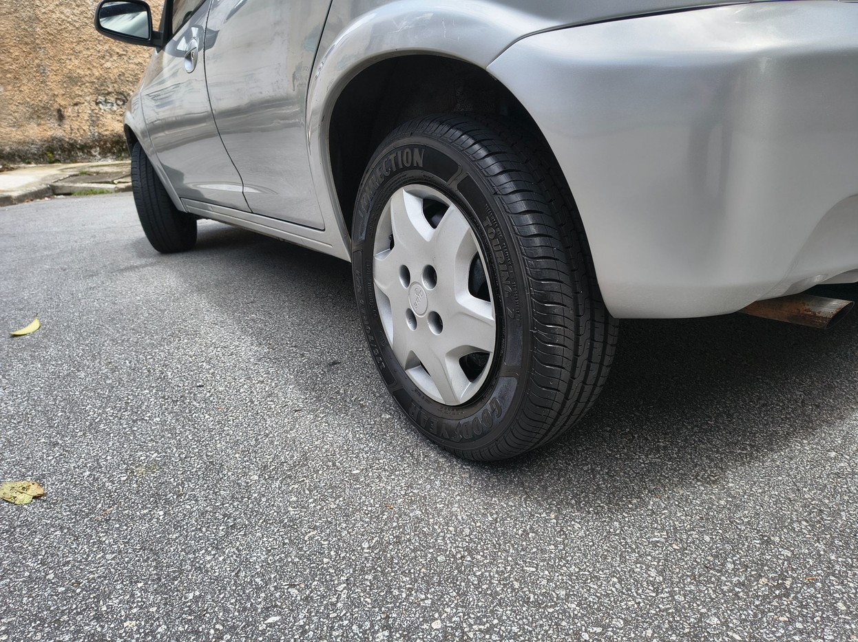 CELTA 1.0 MPFI LT 8V