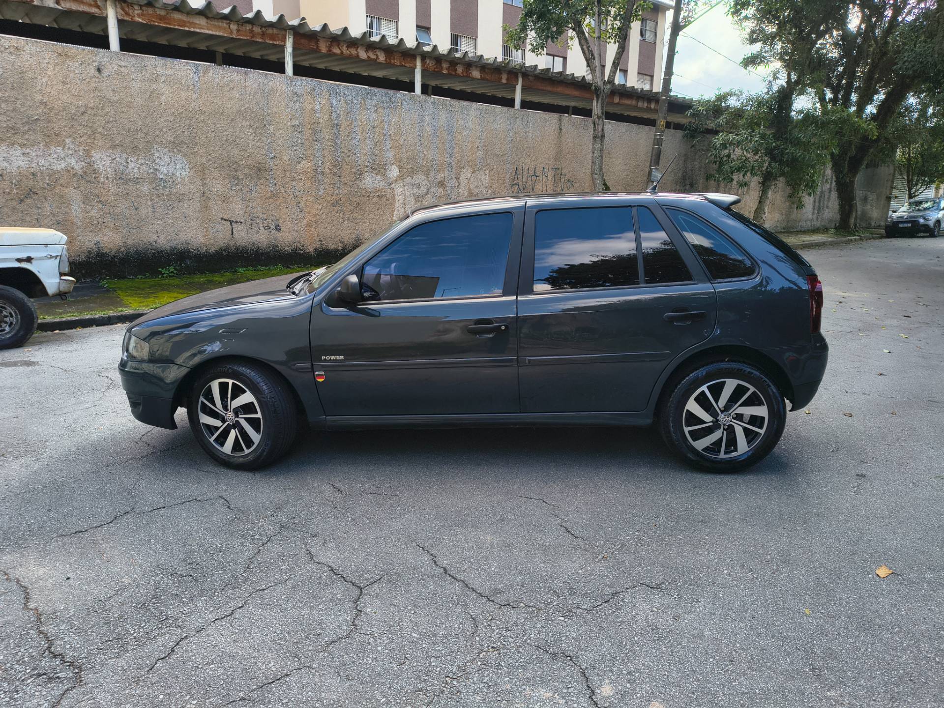 VOLKSWAGEN GOL