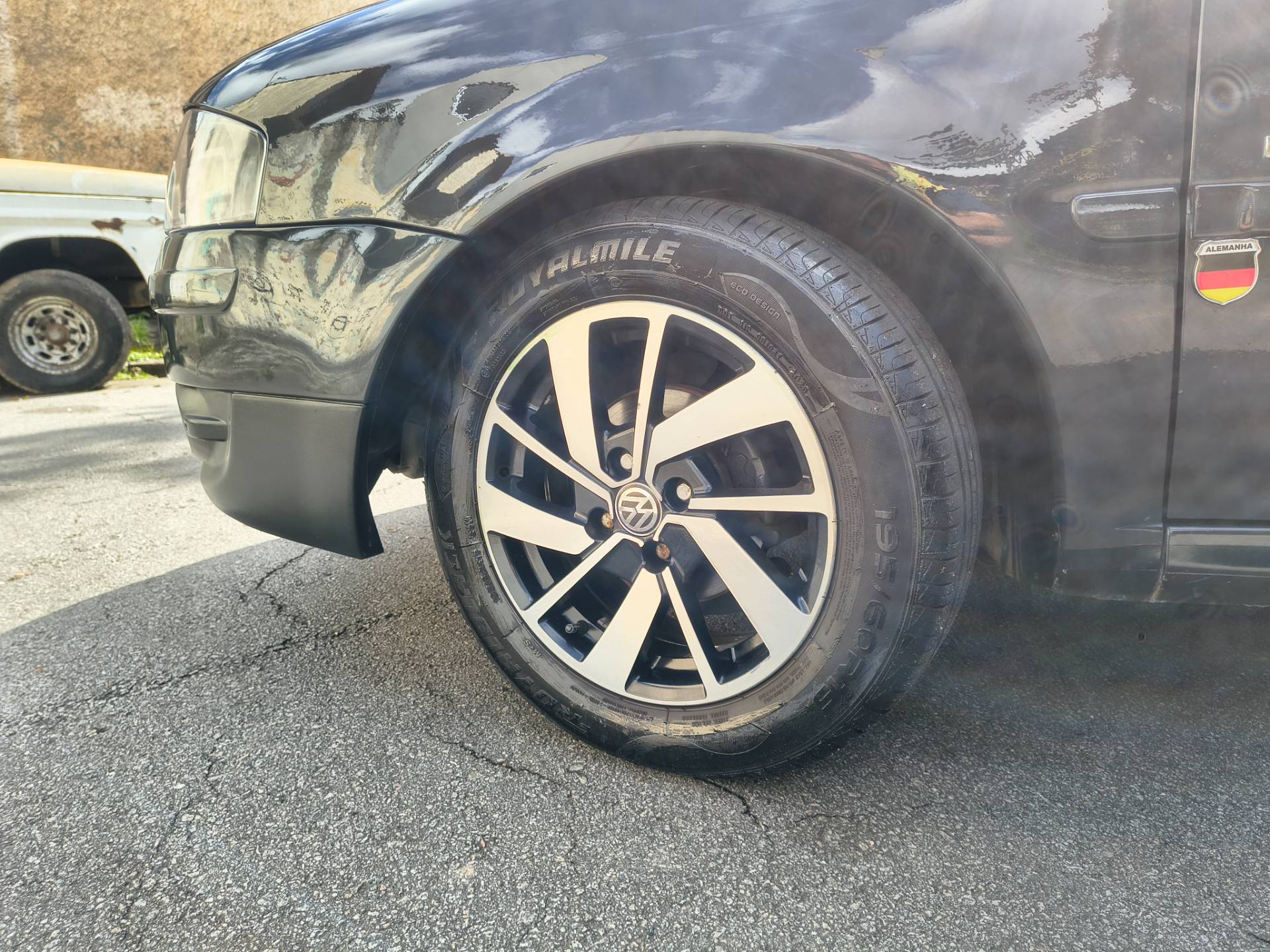 VOLKSWAGEN GOL