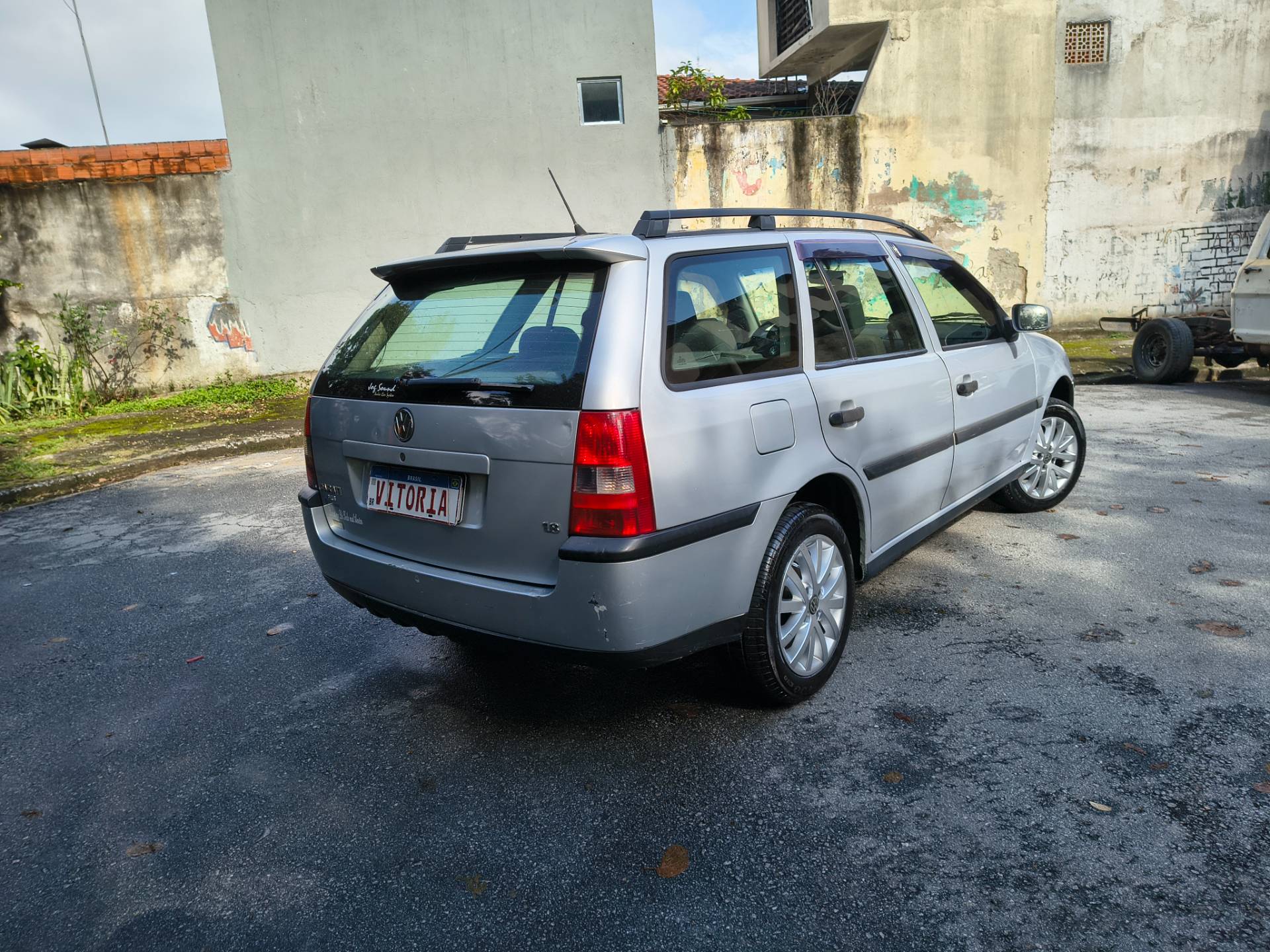 VOLKSWAGEN PARATI
