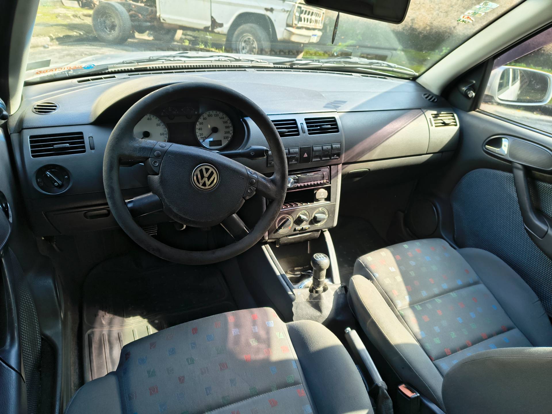VOLKSWAGEN PARATI