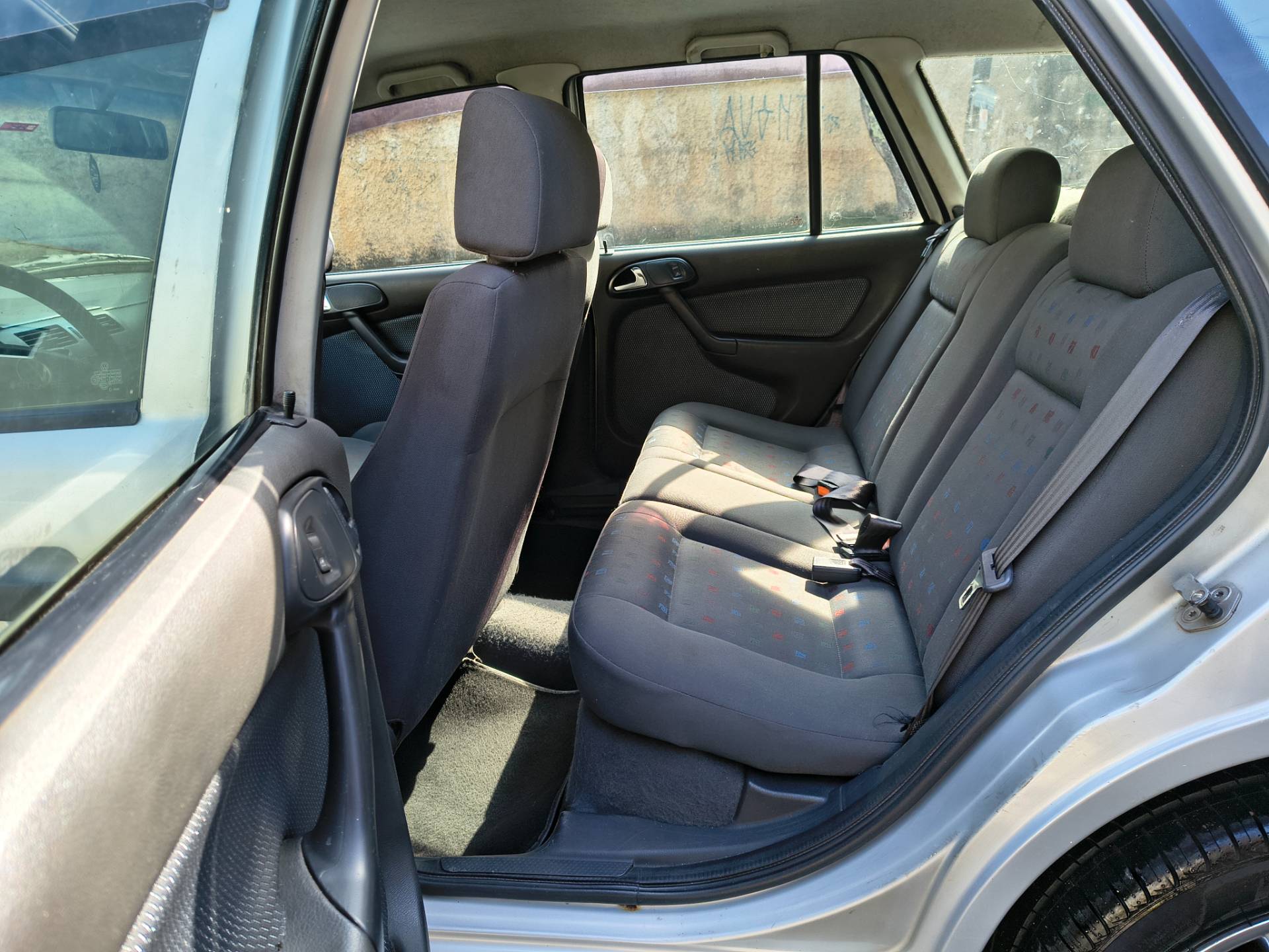 VOLKSWAGEN PARATI