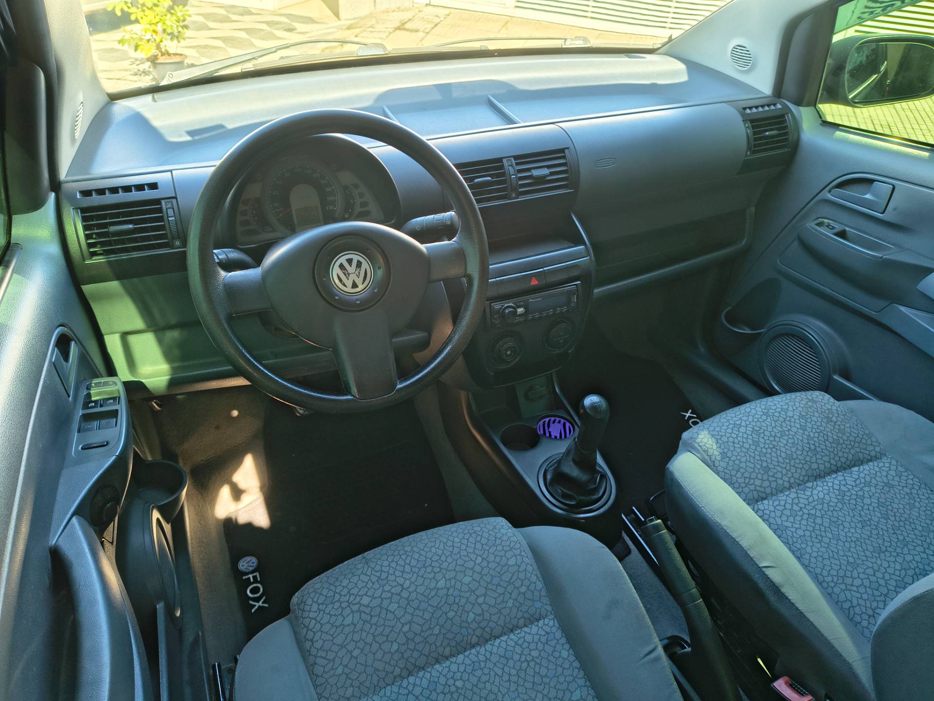 VOLKSWAGEN FOX