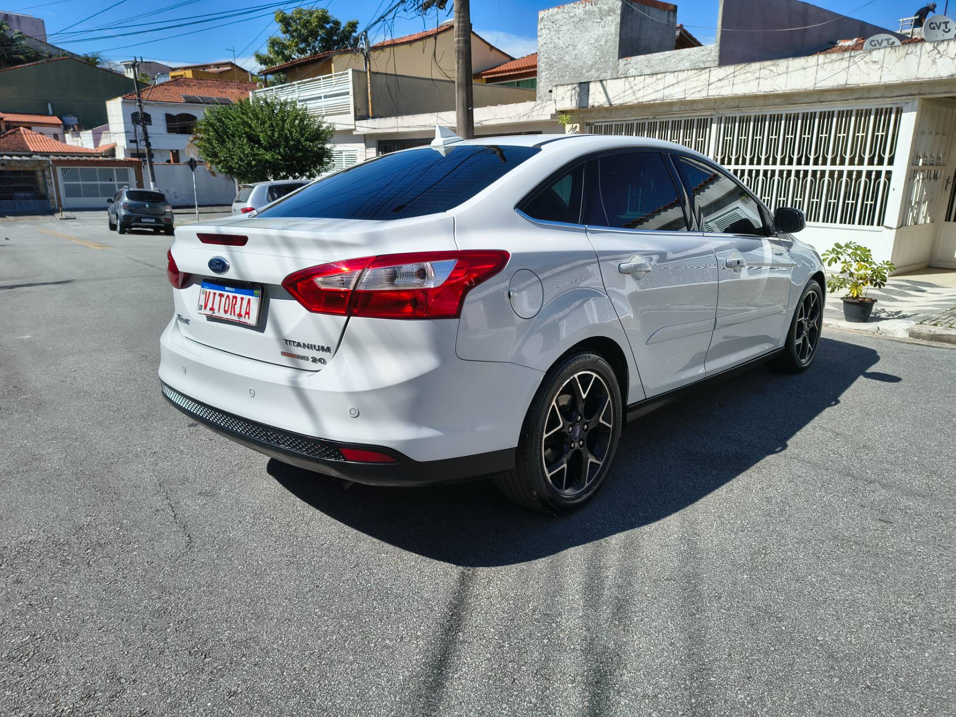 FORD FOCUS