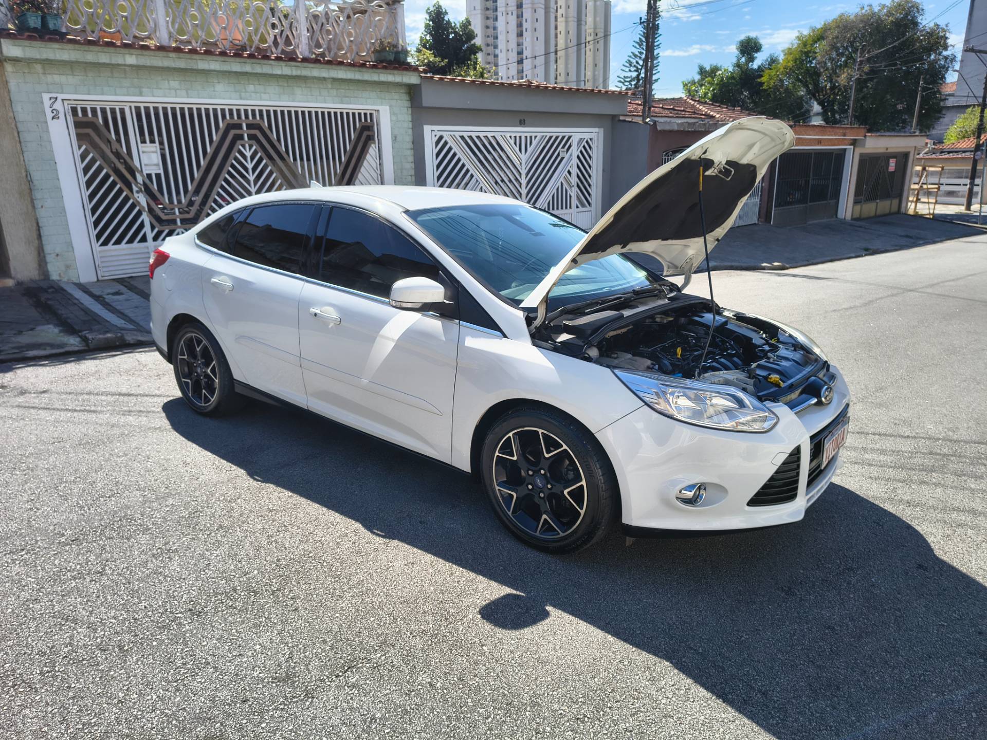 FORD FOCUS