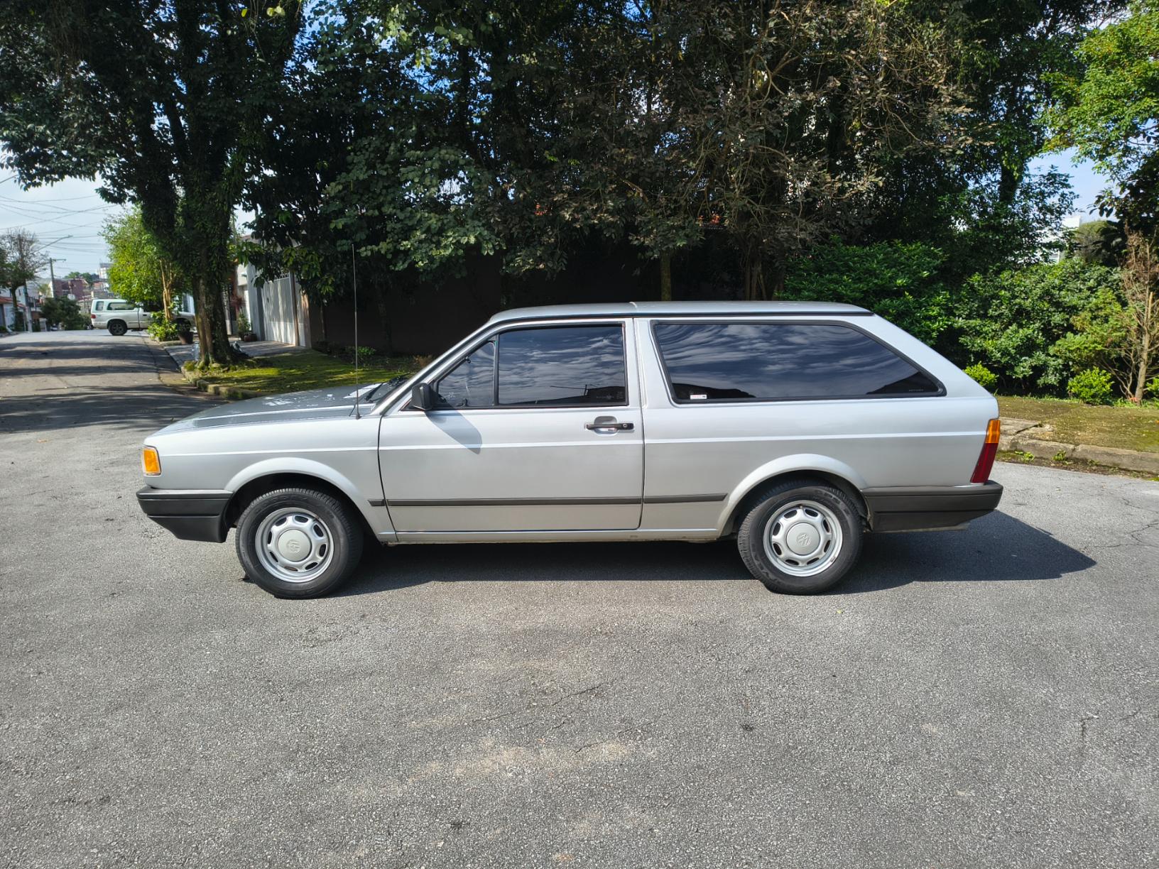 VOLKSWAGEN PARATI