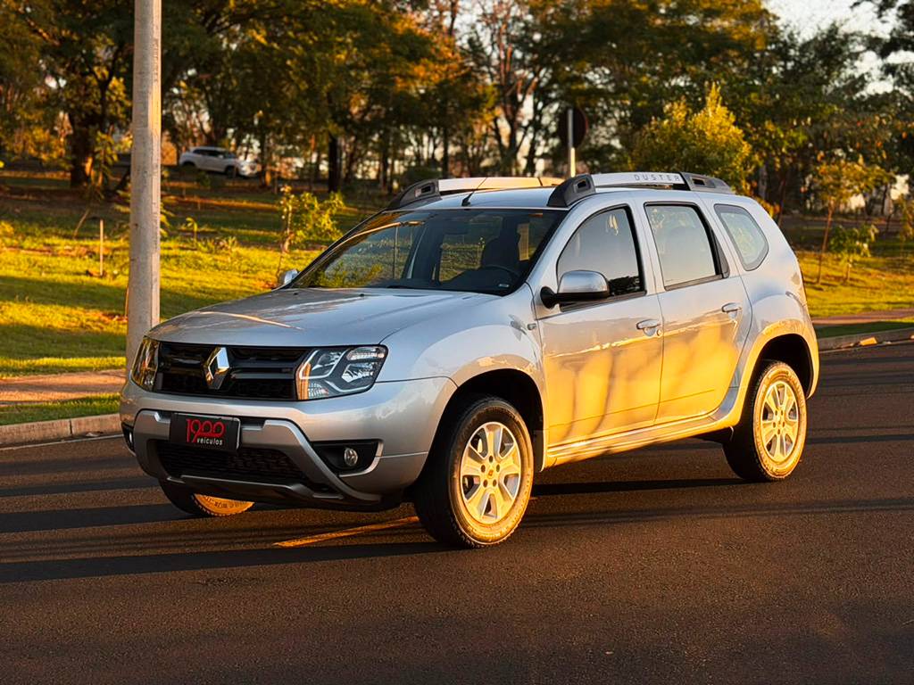 RENAULT DUSTER
