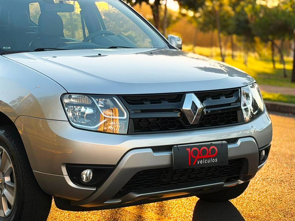 RENAULT DUSTER