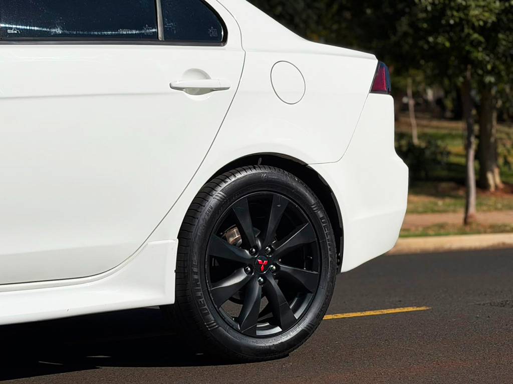 MITSUBISHI LANCER