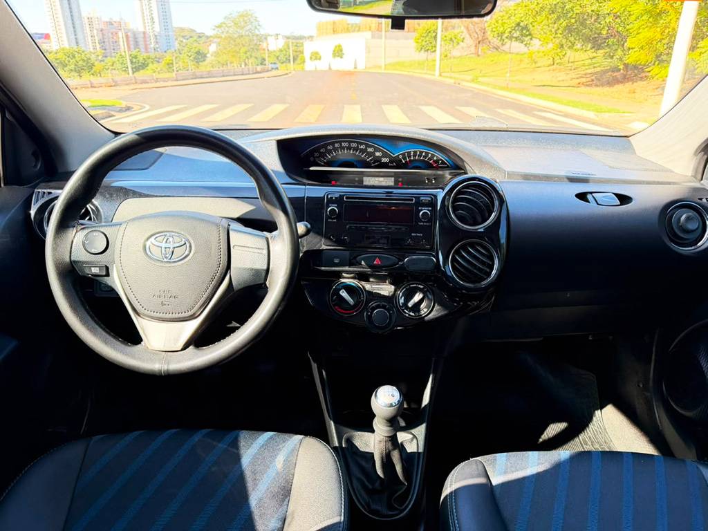 TOYOTA ETIOS