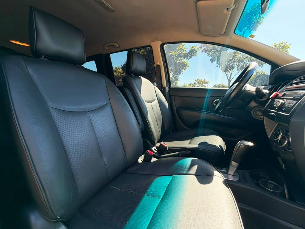 NISSAN GRAND LIVINA