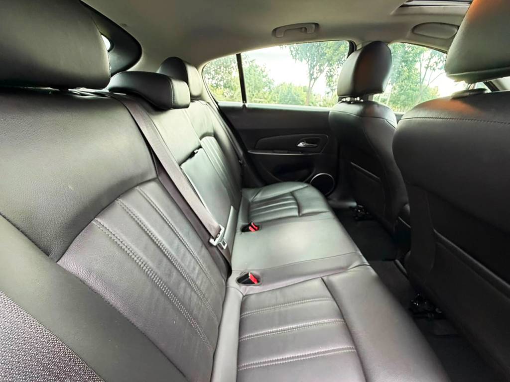 CHEVROLET CRUZE