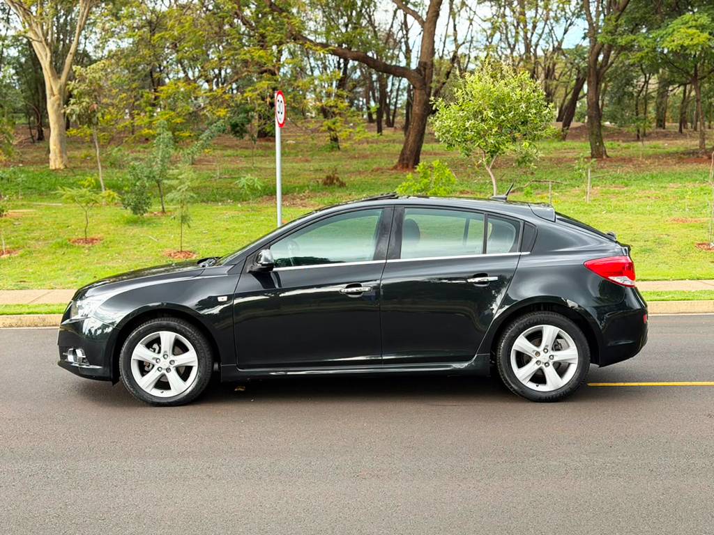 CHEVROLET CRUZE