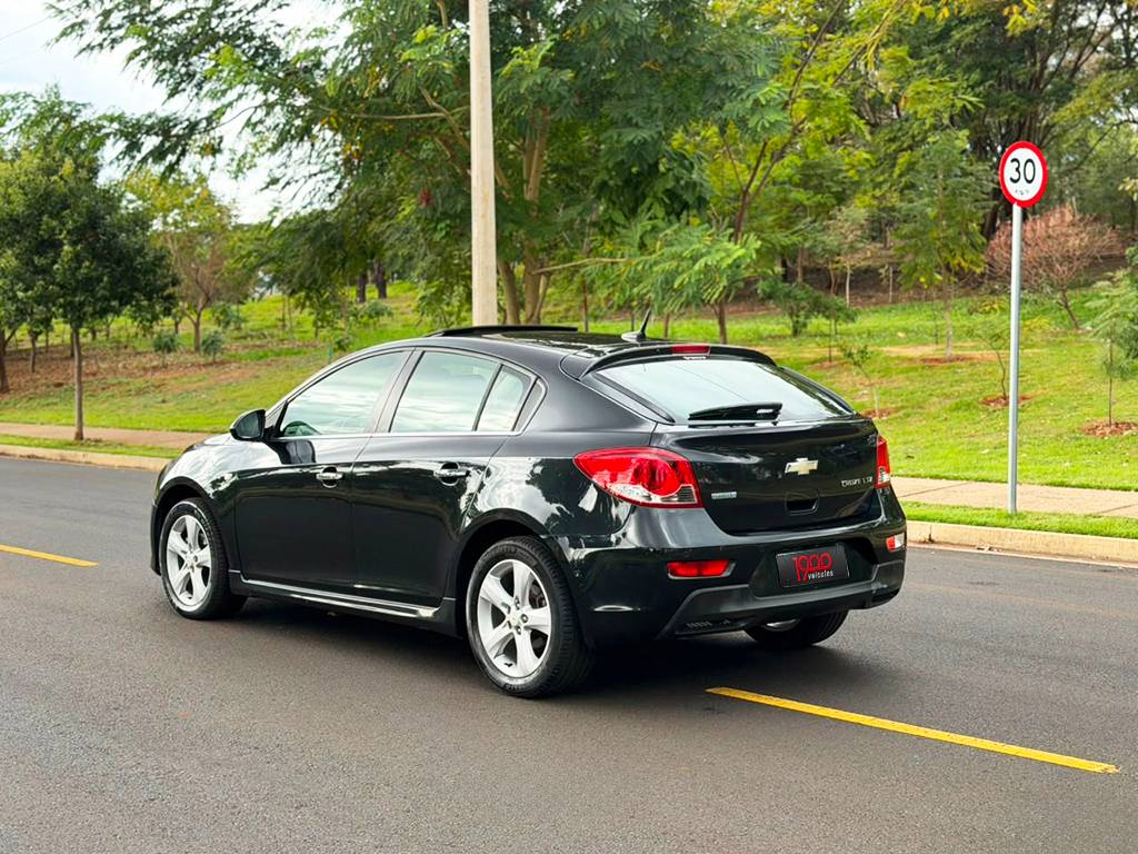 CHEVROLET CRUZE