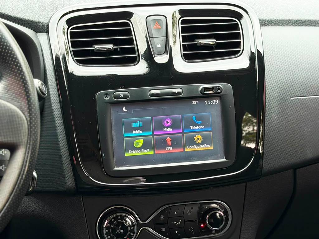 RENAULT SANDERO