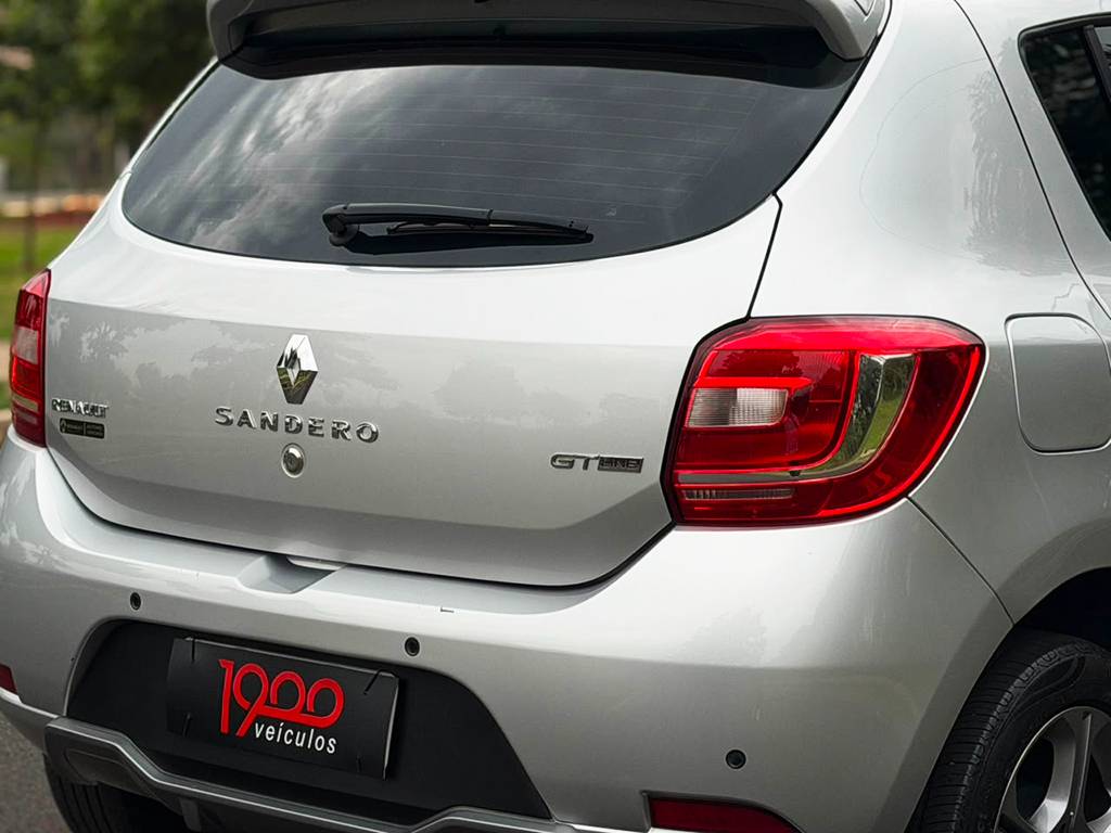 RENAULT SANDERO